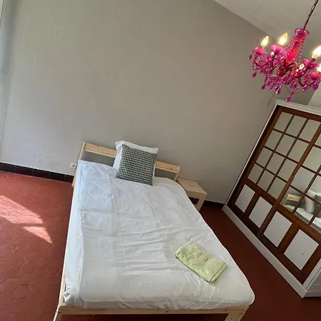 شقة Center, Minutes Walk From The Palais Des Festivals, Beaches, La Croisette And Rue D'antibes